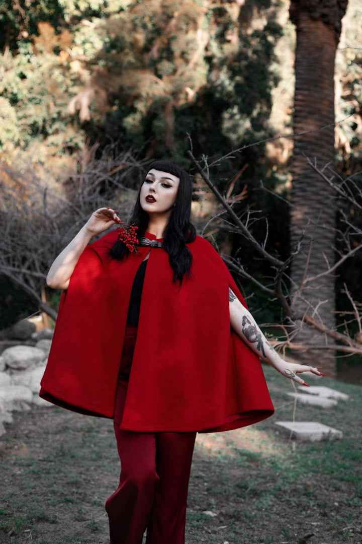 The Supernatural Red Cape - Fire Inside Me - 